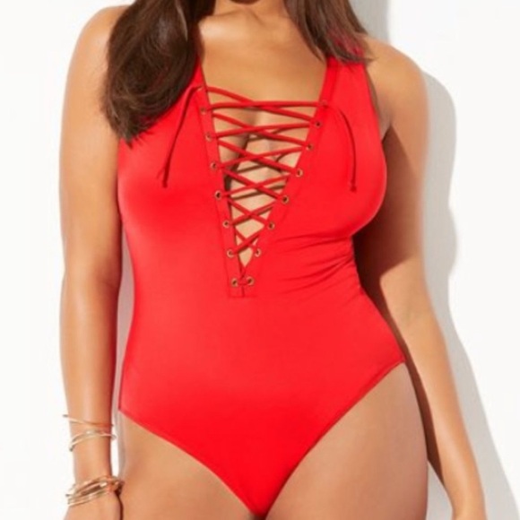 Ashley Graham Lace Up CEO Cutout Sexy Red - Picture 1 of 7